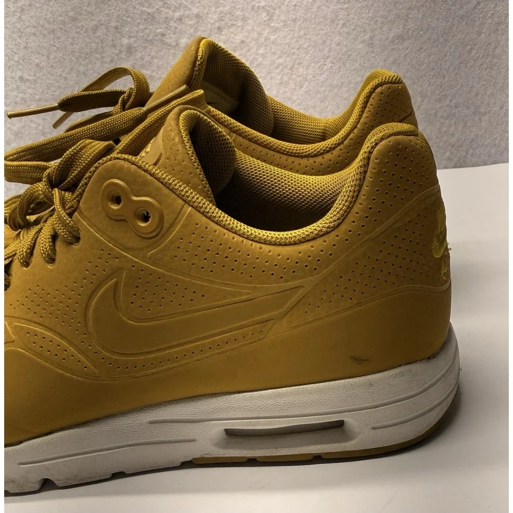 Nike Air Max 1 Ultra Moire Citron Yellow Womens 7.5 Running Shoes 704995-301